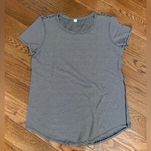 Lululemon love crew tshirt